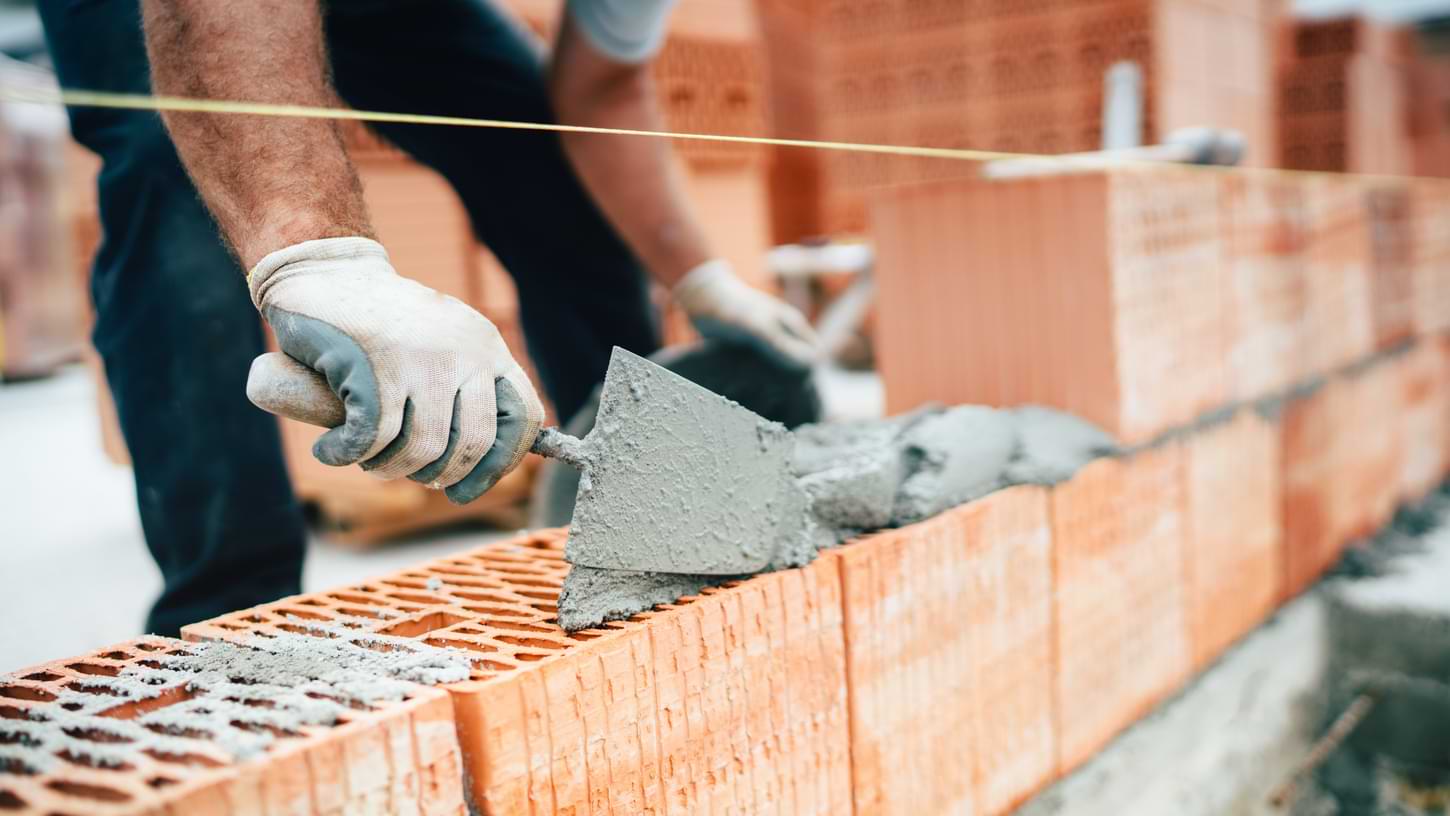 ondernemer zet voor en nadelen op een rijtje